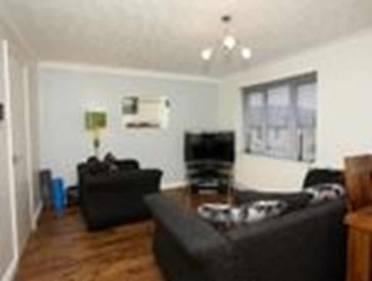 2 Bed Flat, Rodley, LS13 photo 3