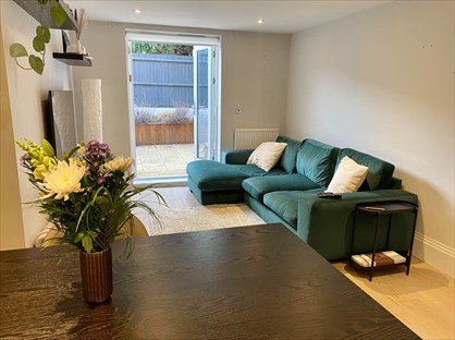 1 Bed Flat, Ewell Road, KT6