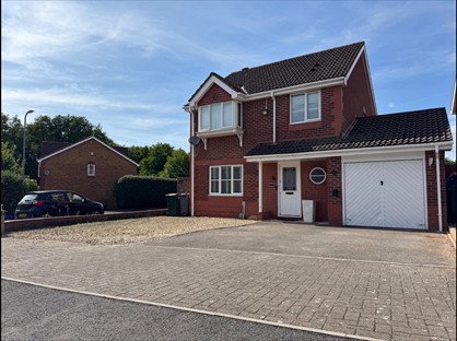 3 Bed Detached House, Hollington Drive, CF23