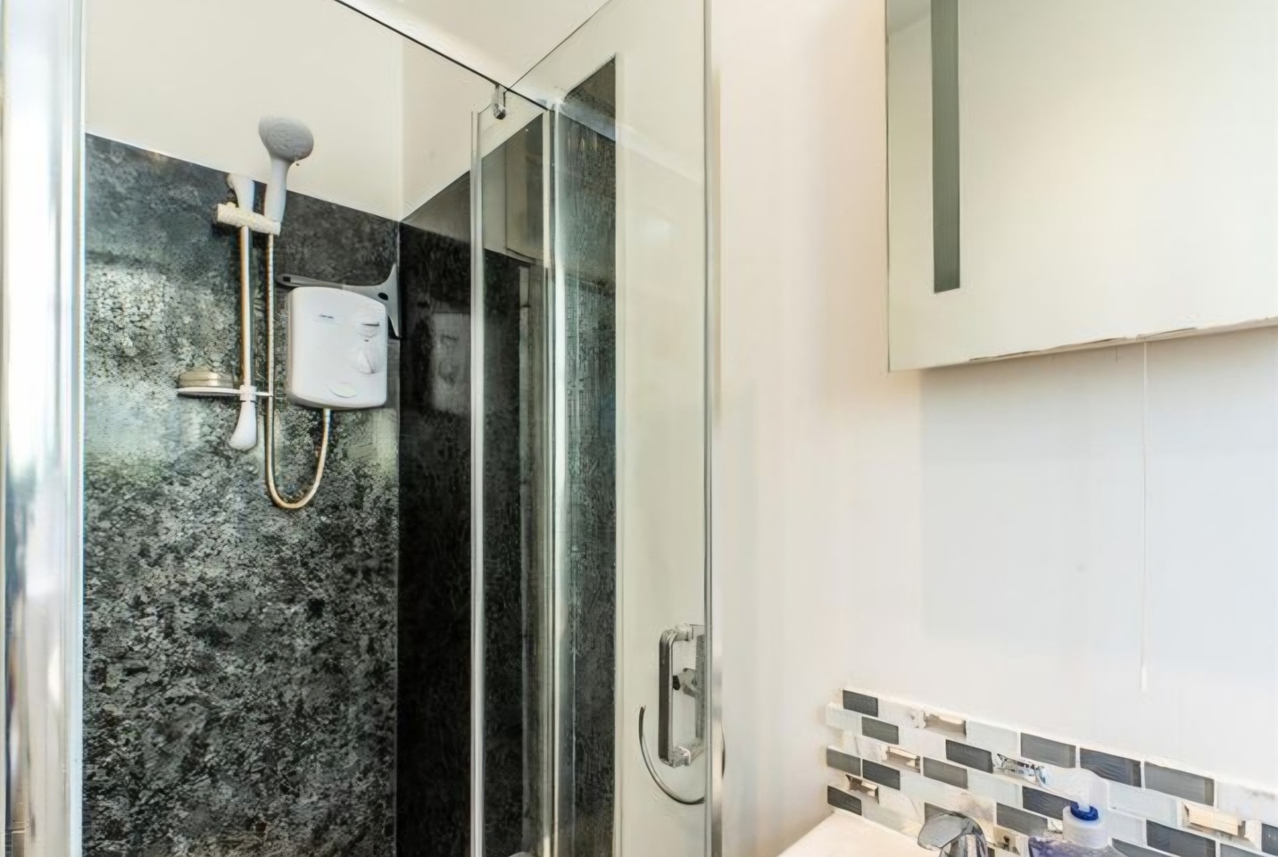 1 Bed Flat, Pelham Crescent, NG7 photo 5