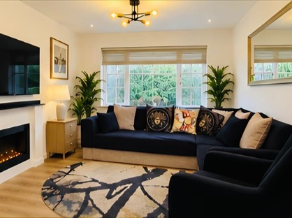 5 Bed Semi-Detached House, Bradwell Road, MK5