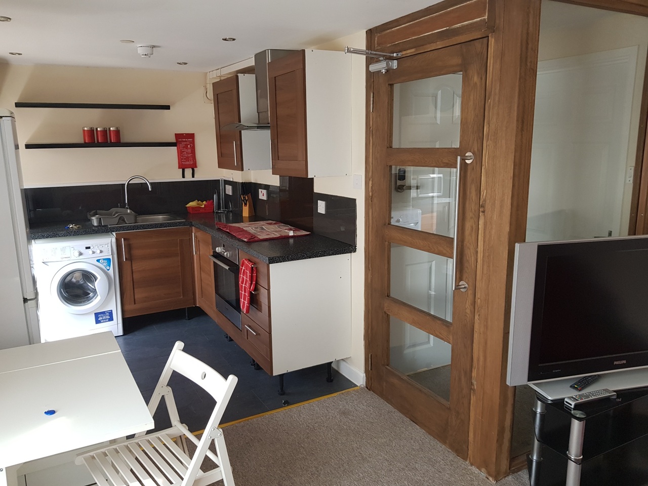 1 Bed Flat, Perne Road, CB1 photo 2