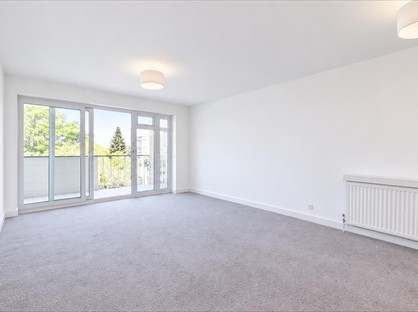 3 Bed Penthouse, Alwoodley, LS17