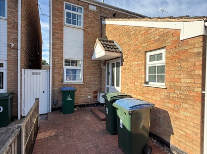 3 Bed Terraced House, March Way, CV3