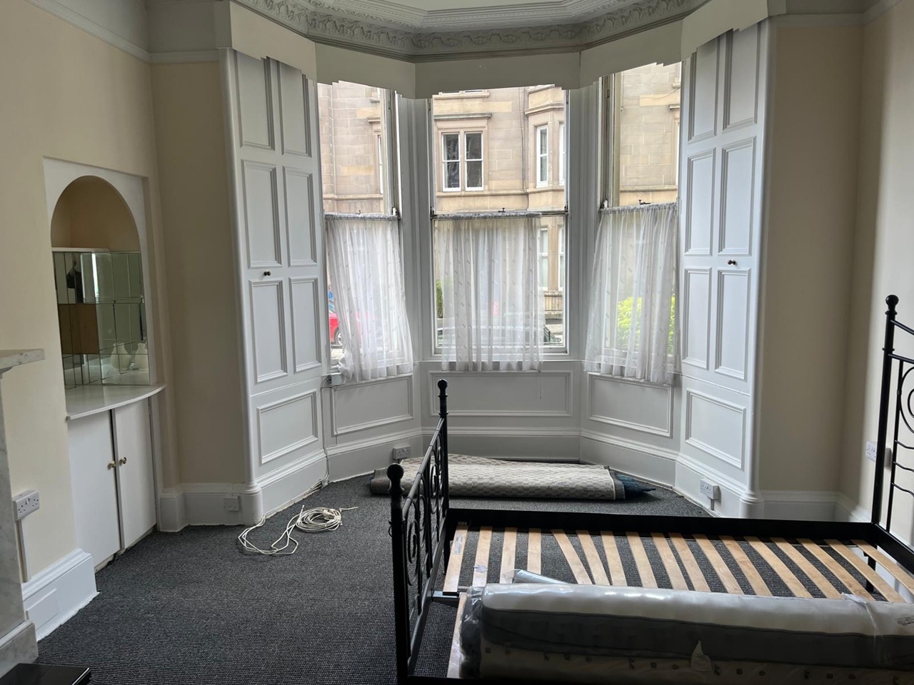3 Bed Flat, Edinburgh, EH11