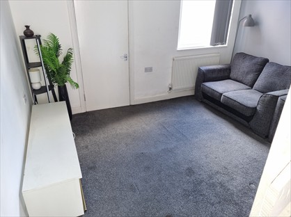 2 Bed Terraced House, Roscoe Street, TS1