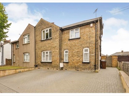 3 Bed Semi-Detached House, Milton Road, DA10