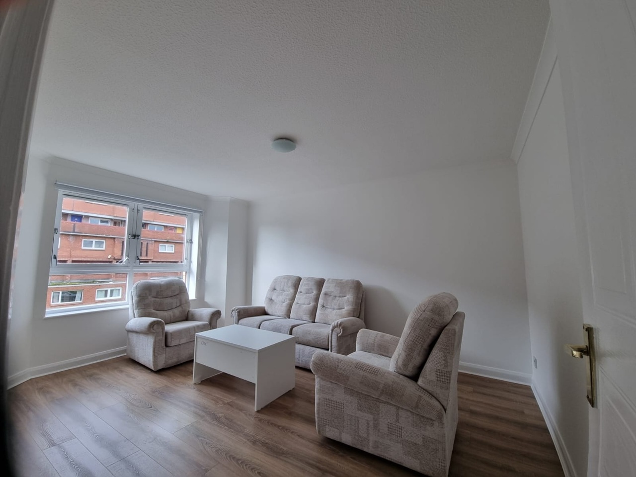 2 Bed Flat, North Woodside Road, G20 photo 4