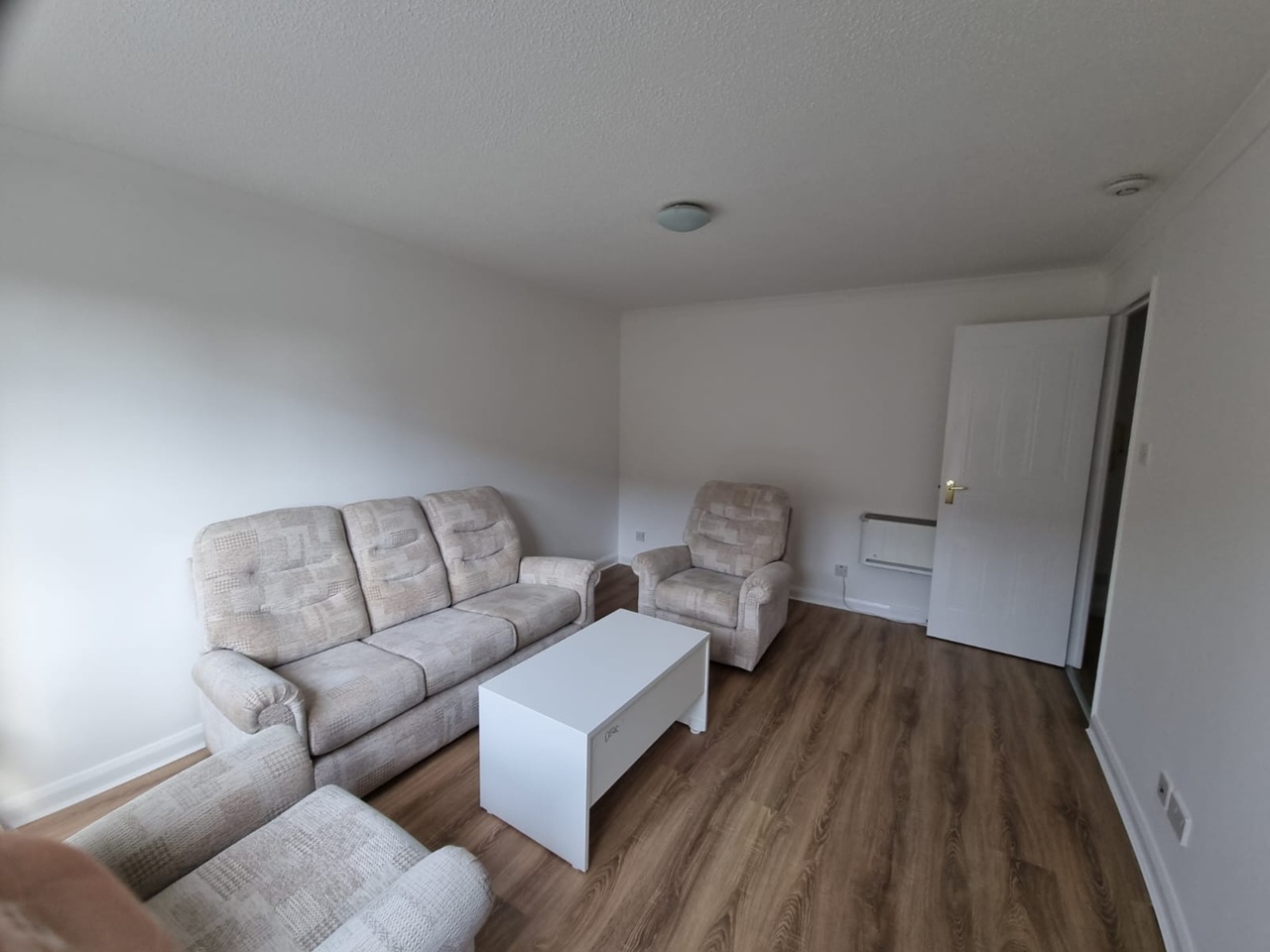 2 Bed Flat, North Woodside Road, G20 photo 5