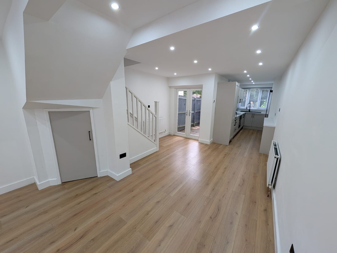 3 Bed Terraced House, Shakleton Road, CV5 photo 2