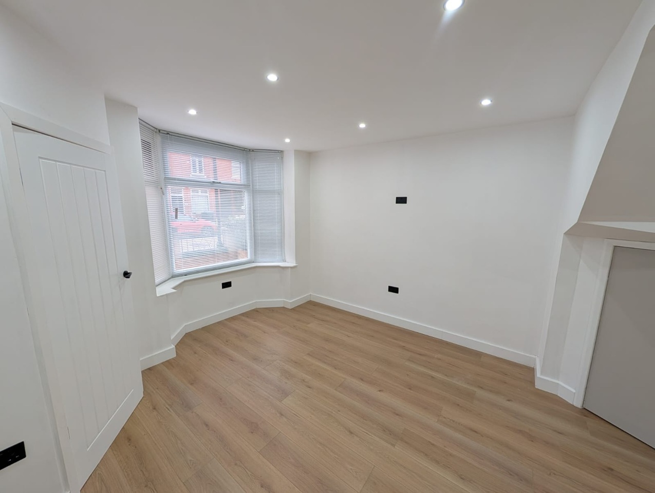 3 Bed Terraced House, Shakleton Road, CV5