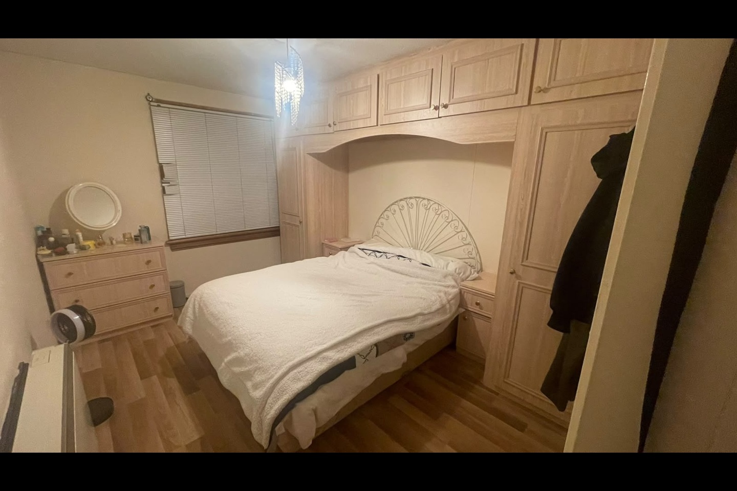 2 Bed Flat, St. Mungo Place, G4 photo 3