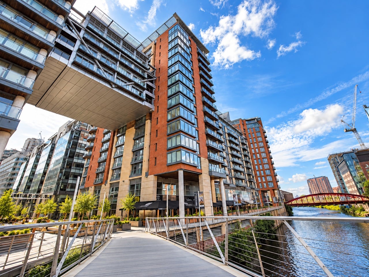 2 Bed Flat, Leftbank, M3