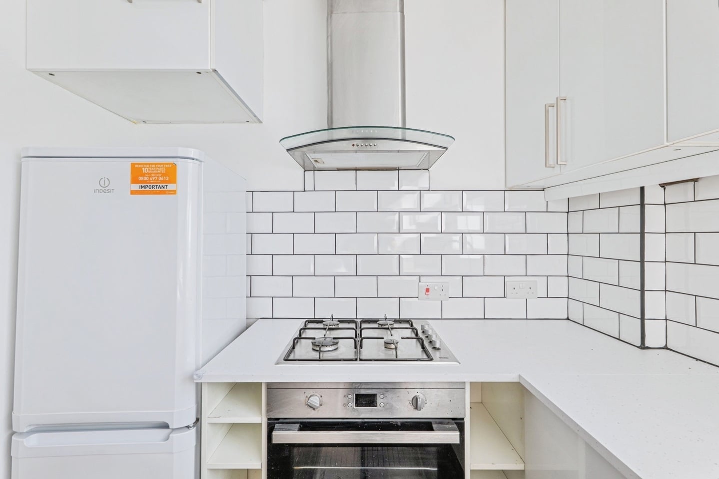 2 Bed Flat, Balmore St, N19 photo 2