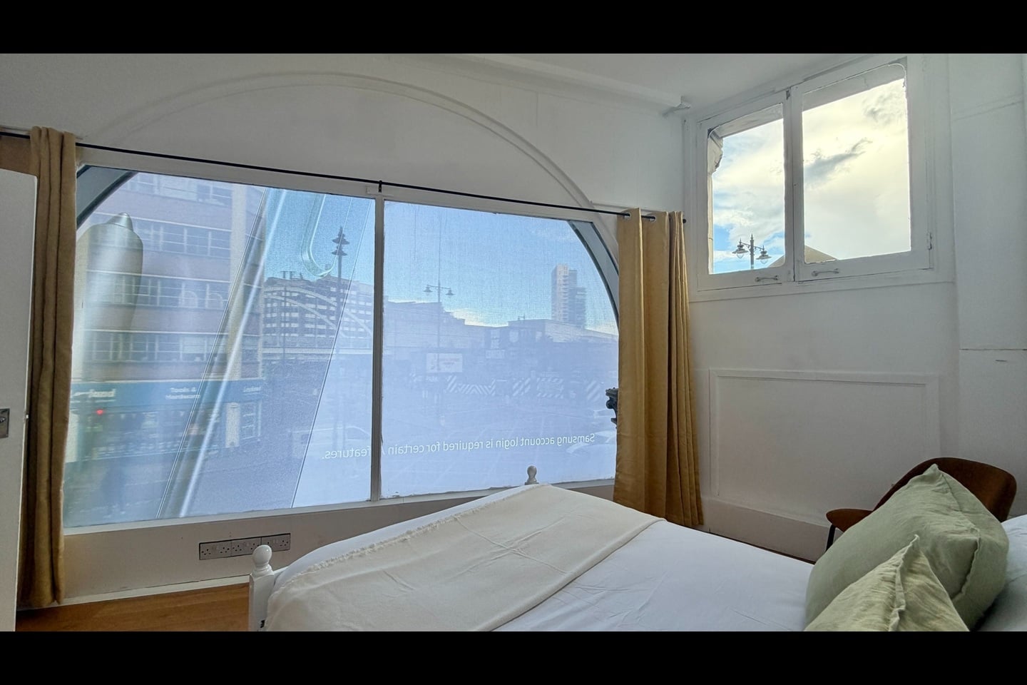 1 Bed Flat, Great Eastern St, EC2A photo 5