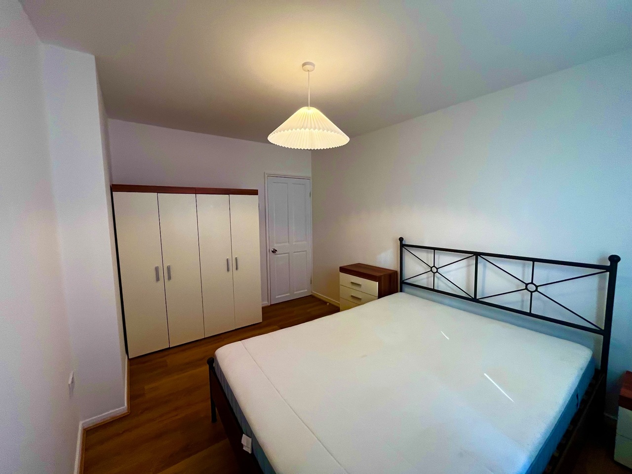 2 Bed Flat, Washbrook House, SW2 photo 4