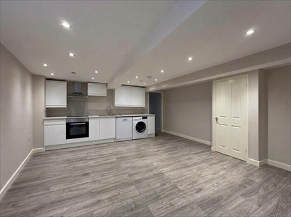 1 Bed Flat, Eagle Lane, BA11