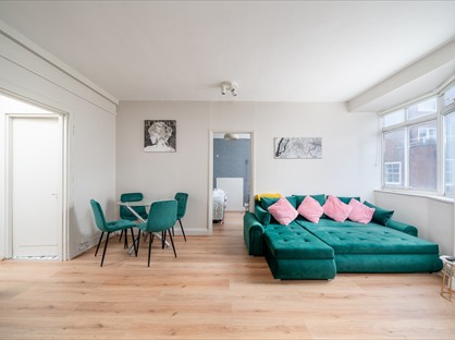 1 Bed Flat, Dudley Court, W1H