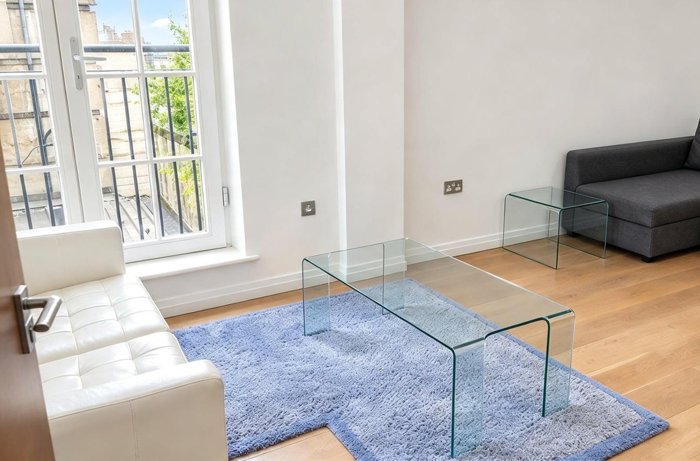 1 Bed Flat, Aria House, WC2N photo 2