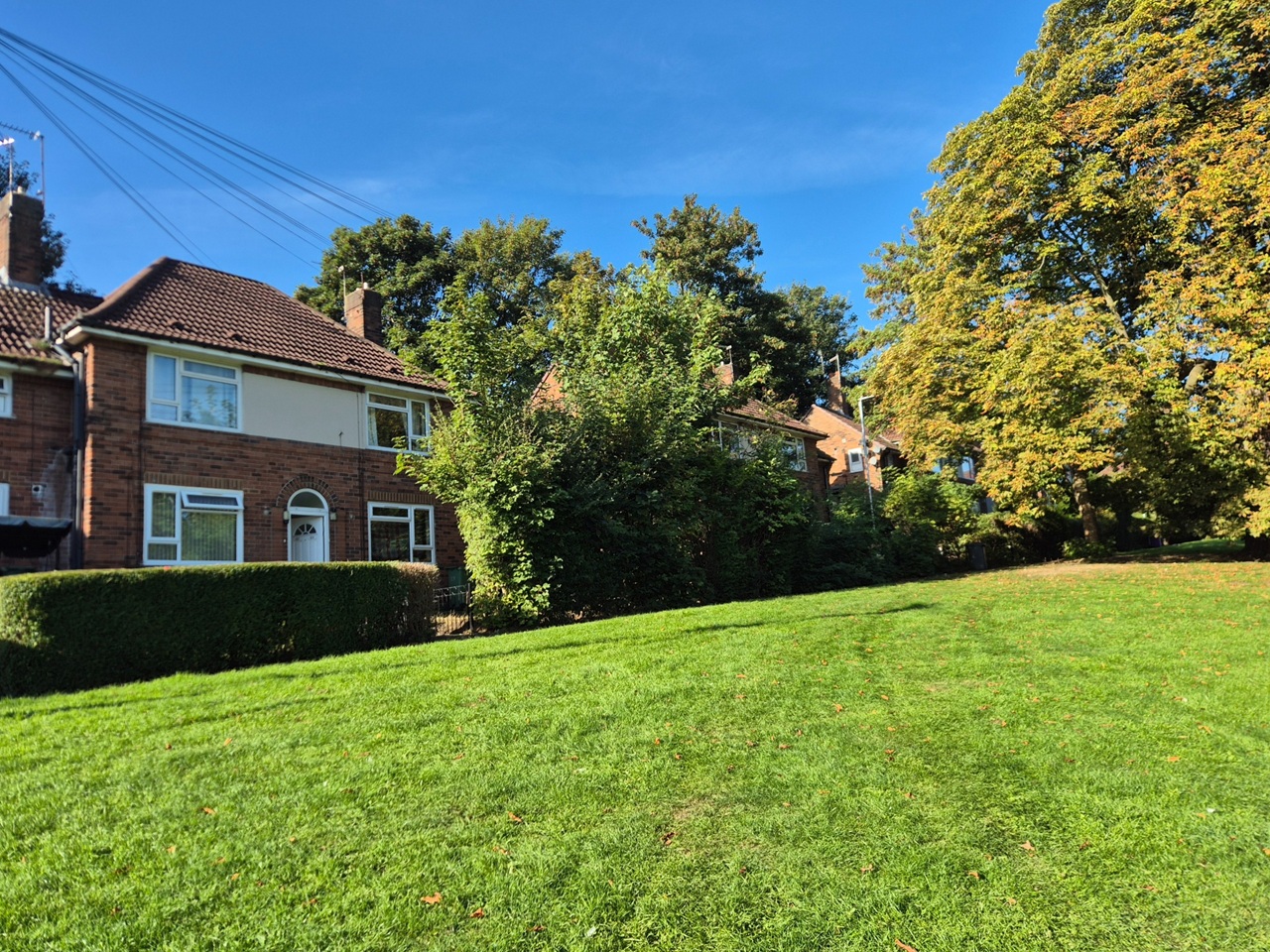 1 Bed Flat, Leeds & Bradford Road, LS13