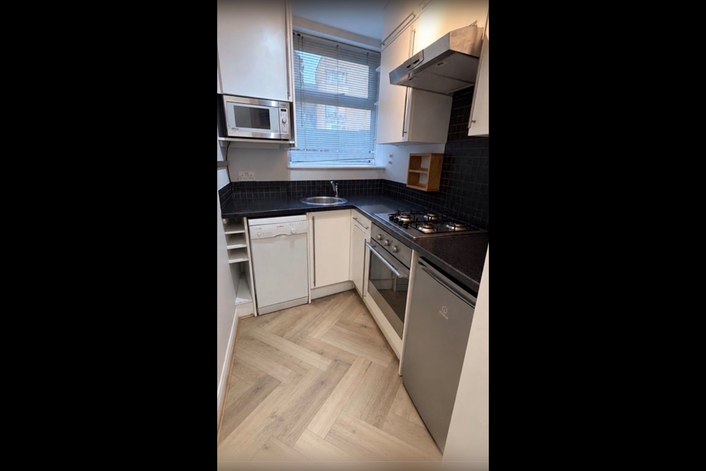 1 Bed Flat, Wix Lane, SW4 photo 4