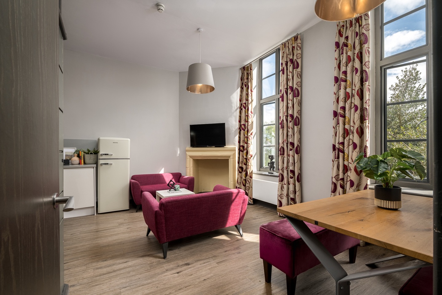 1 Bed Flat, Manor House, BS2 photo 2