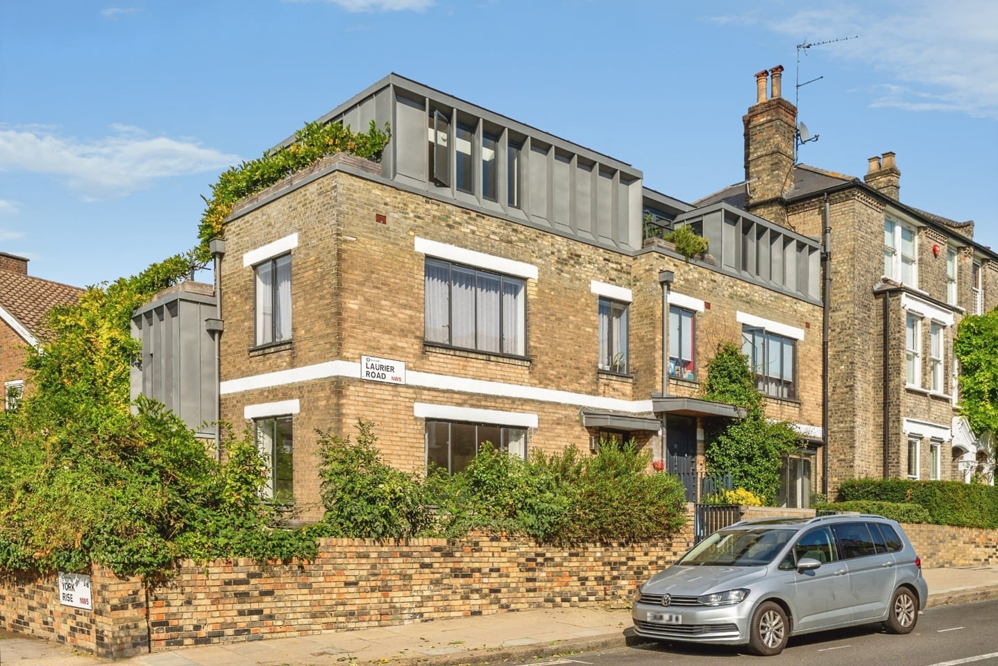 2 Bed Flat, Laurier Road, NW5 photo 2