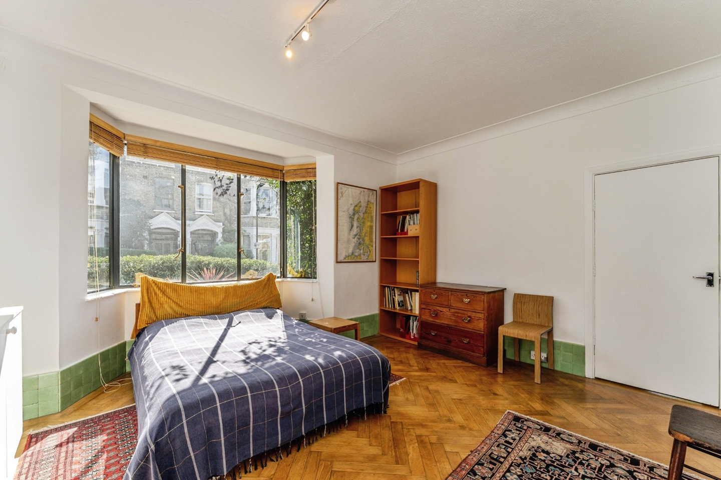 2 Bed Flat, Laurier Road, NW5 photo 4