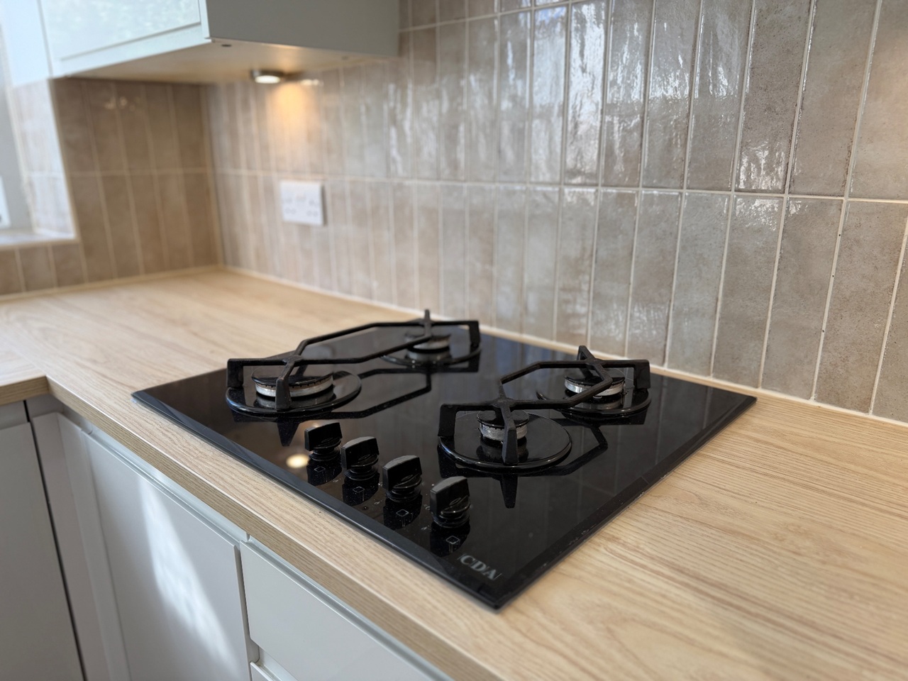 3 Bed Flat, Kirkstall Hill, LS4 photo 3