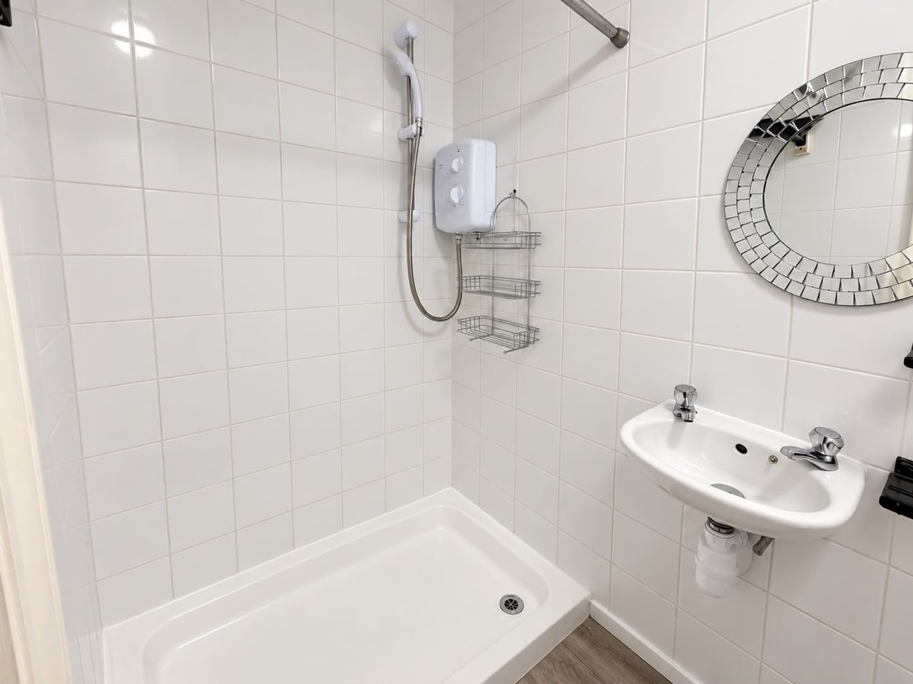 Studio Flat, Lynette Avenue, SW4 photo 3