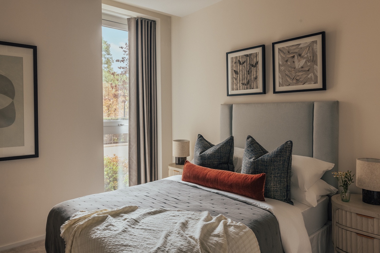 3 Bed Flat, Lillie Square, SW6 photo 3