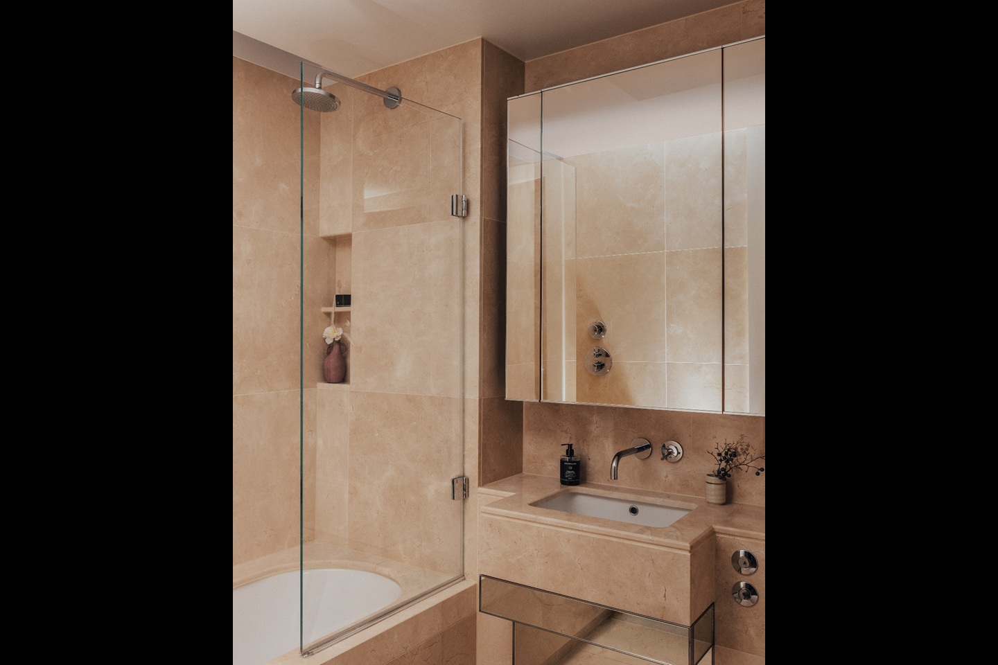 3 Bed Flat, Lillie Square, SW6 photo 5