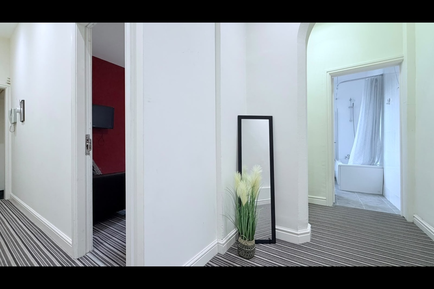 3 Bed Flat, Foxhall Road, NG7 photo 3