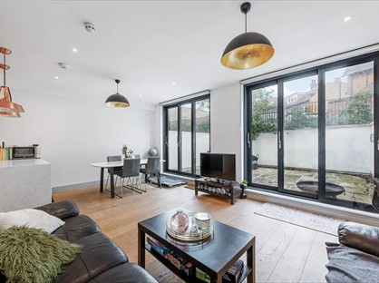 3 Bed Flat, Very Near Castlebar Road Area, W5