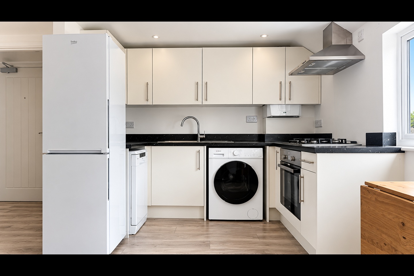 2 Bed Flat, Pinnocks Way, OX2 photo 2
