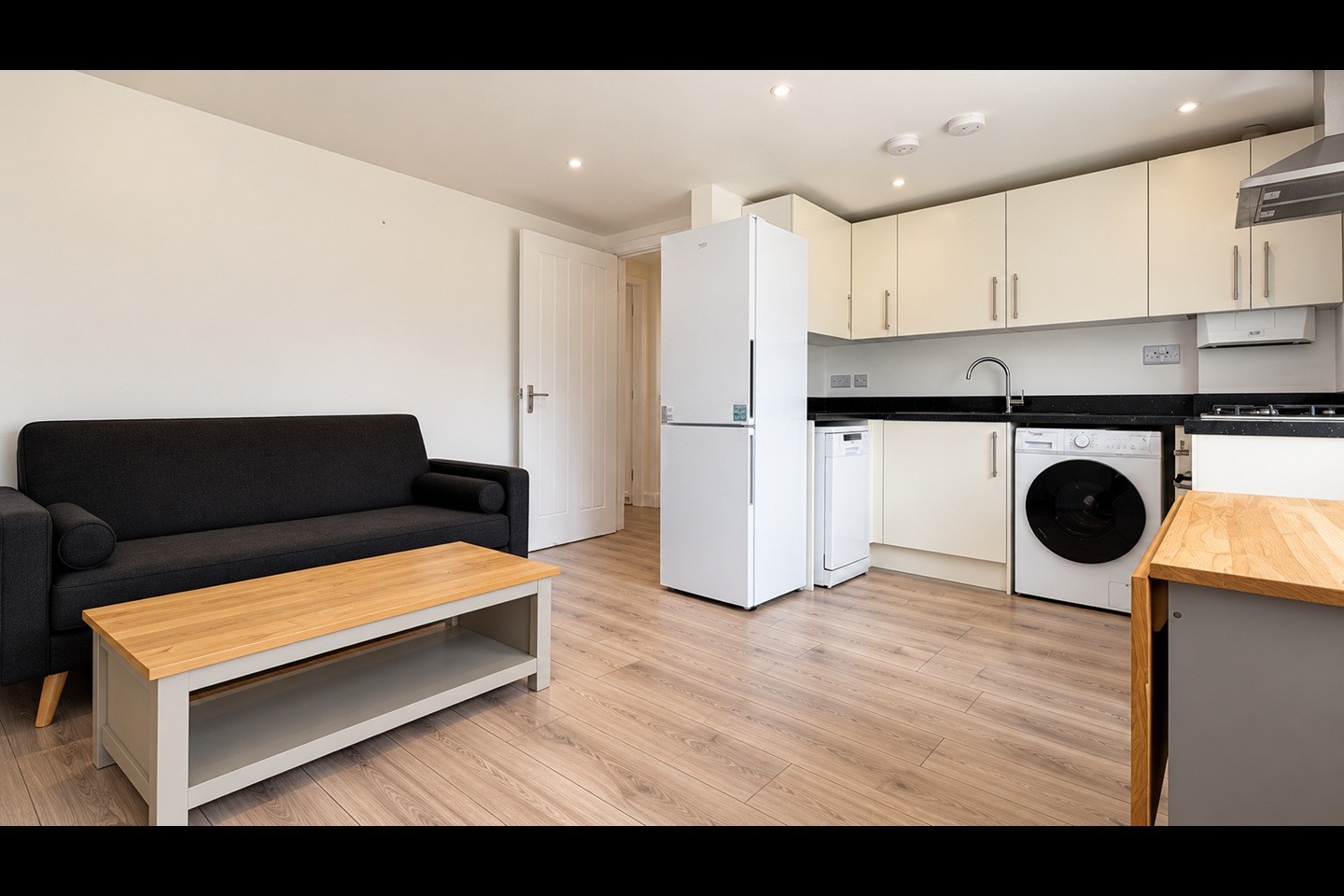 2 Bed Flat, Pinnocks Way, OX2