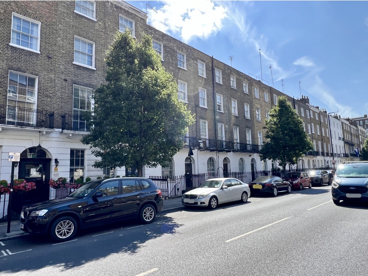 Studio Flat, Gloucester Place, NW1 photo 2
