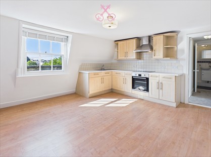 1 Bed Flat, St Johns Villa, GL52