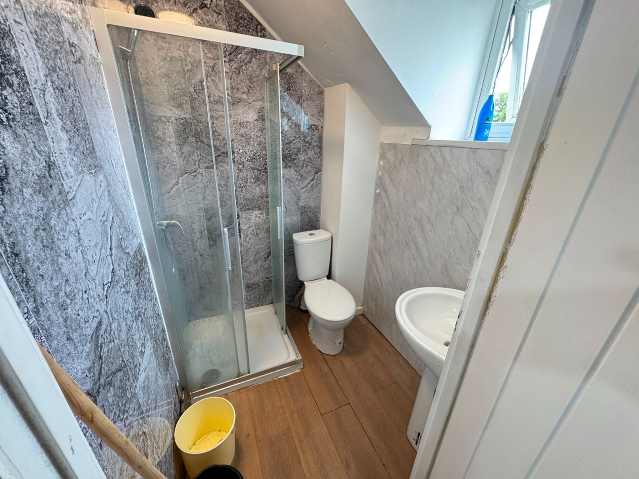 Room in a Shared House, Dunkirk Road, NG7