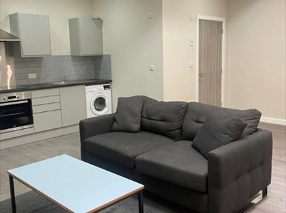 Studio Flat, Station Road, WF17