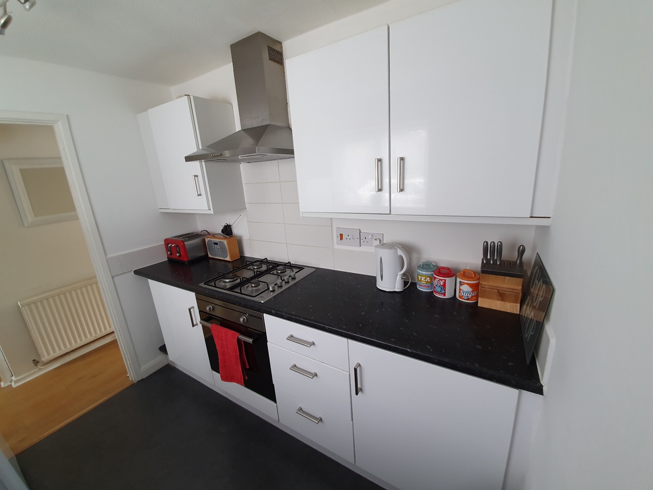3 Bed Terraced House, Oyster Row, CB5 photo 3