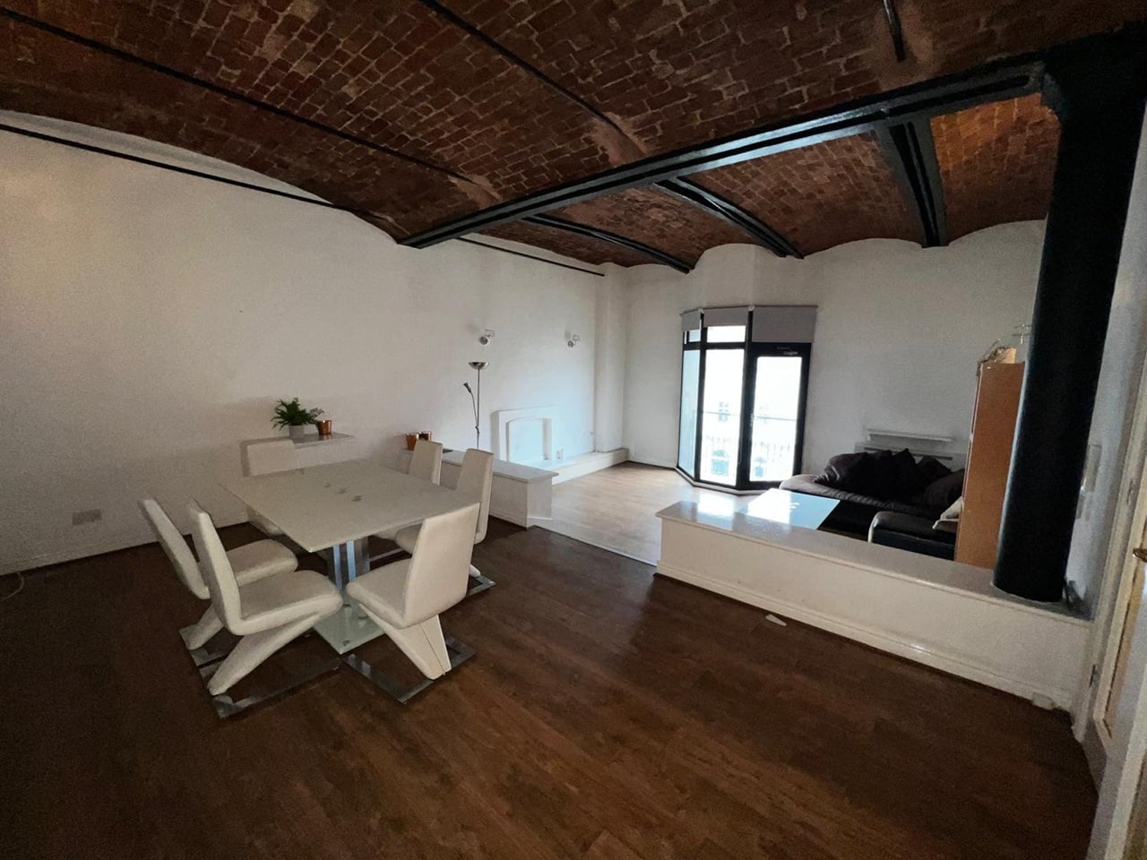 3 Bed Flat, North Quay, L3 photo 3