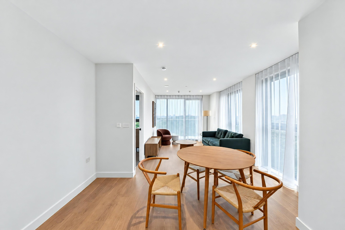 1 Bed Flat, Heygate St, SE17 photo 2