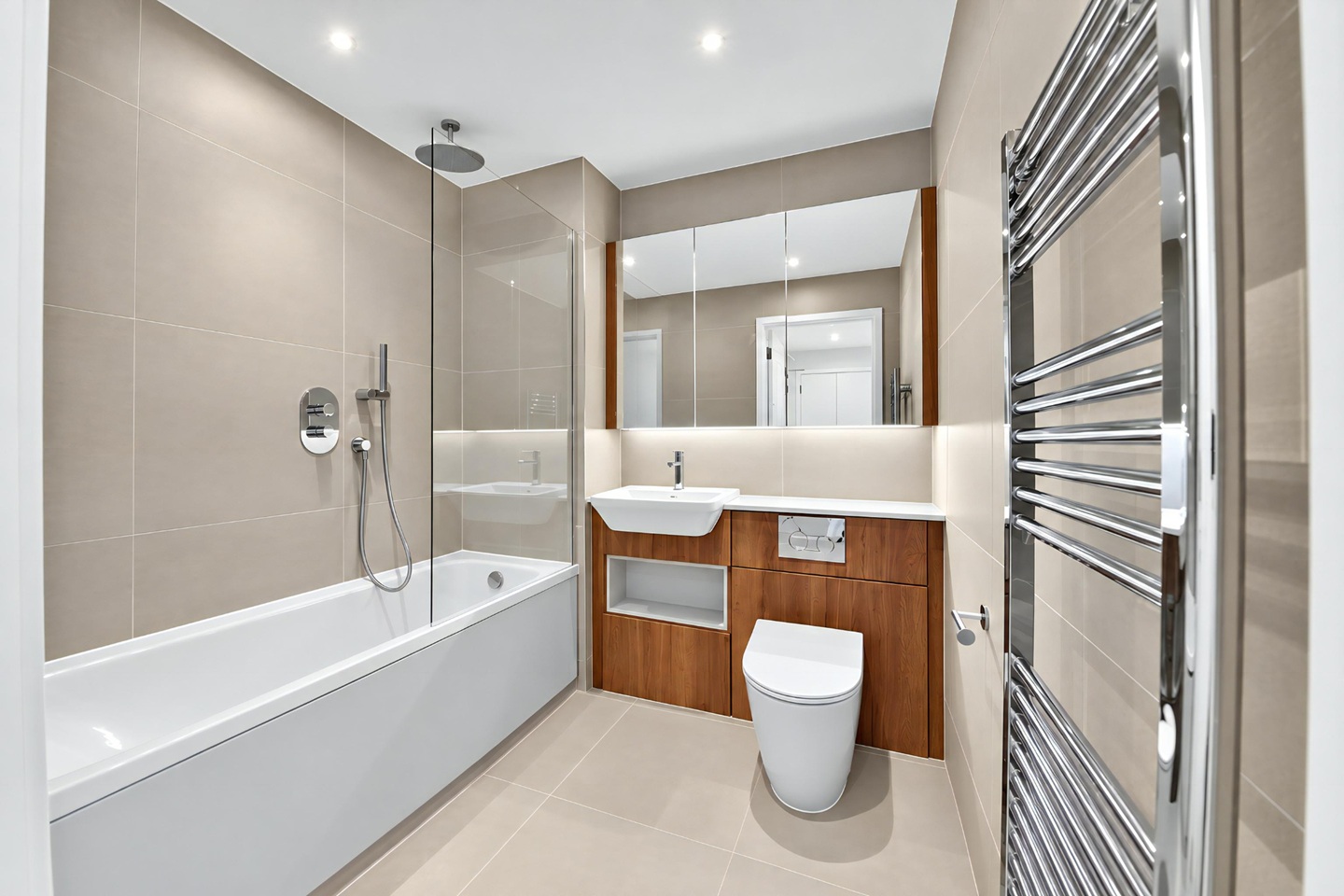 1 Bed Flat, Heygate St, SE17 photo 3
