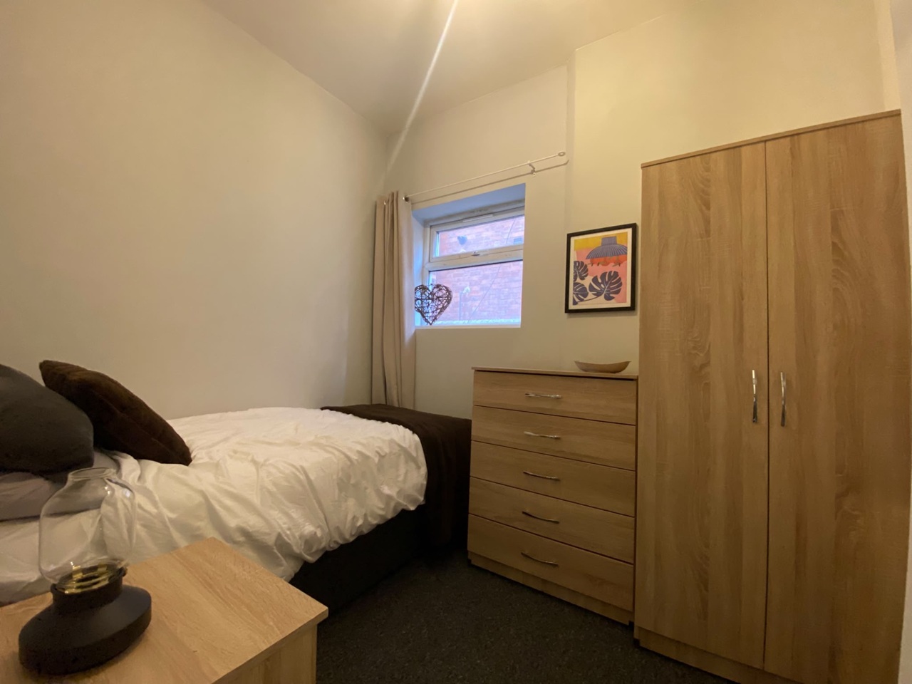 1 Bed Flat, Mansfield Road, NG5 photo 3