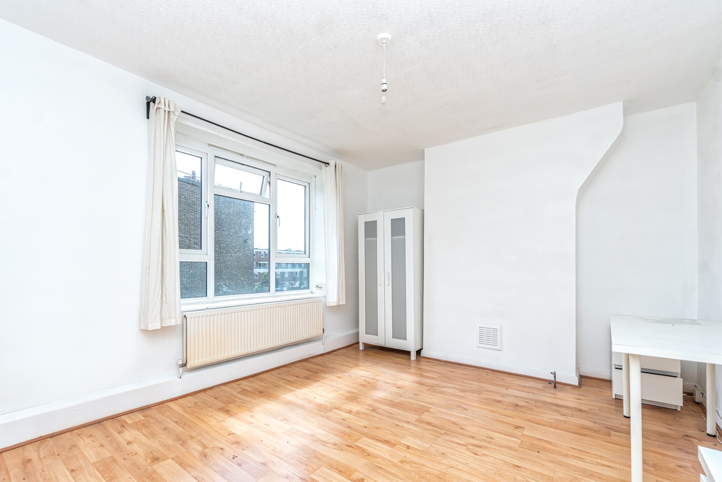 1 Bed Flat, Charlton Court, E2