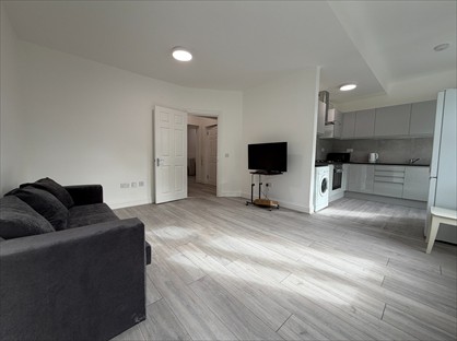 2 Bed Flat, Leighton Buzzard Road, HP1