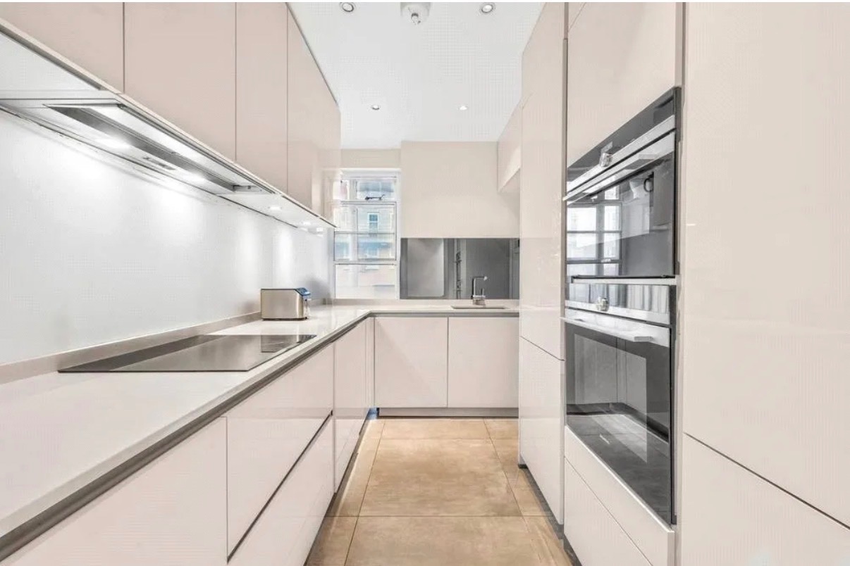 3 Bed Flat, Gloucester Place, NW1 photo 2