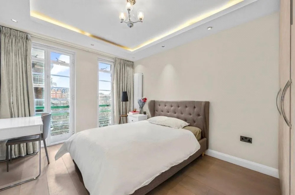 3 Bed Flat, Gloucester Place, NW1 photo 3