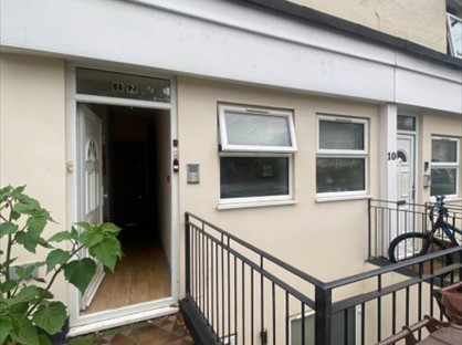 1 Bed Flat, Lind Road, SM1